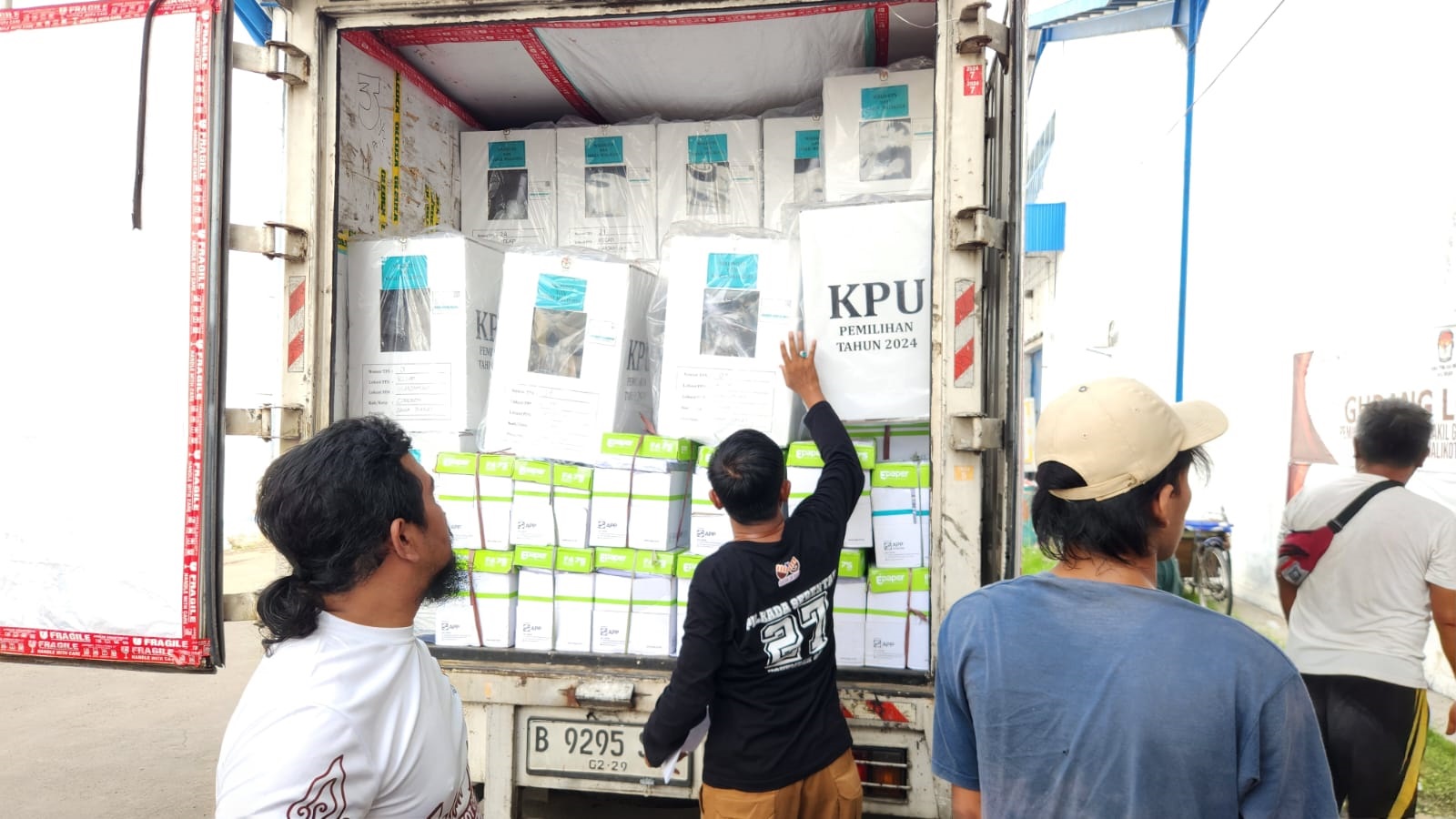 Logistik Pilkada di Kota Cirebon Sudah Geser ke Kecamatan