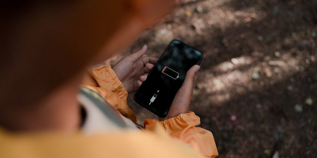 Cara Menjaga Gadget Tetap Menyala Saat Pemadaman Listrik Total (Blackout)