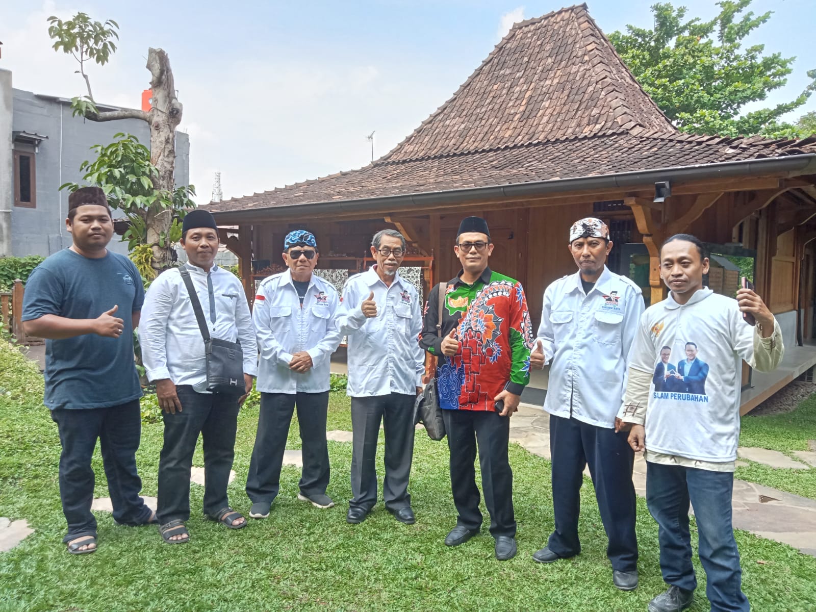 Relawan Cirebon Tetap Solid Dukung Anies Baswedan