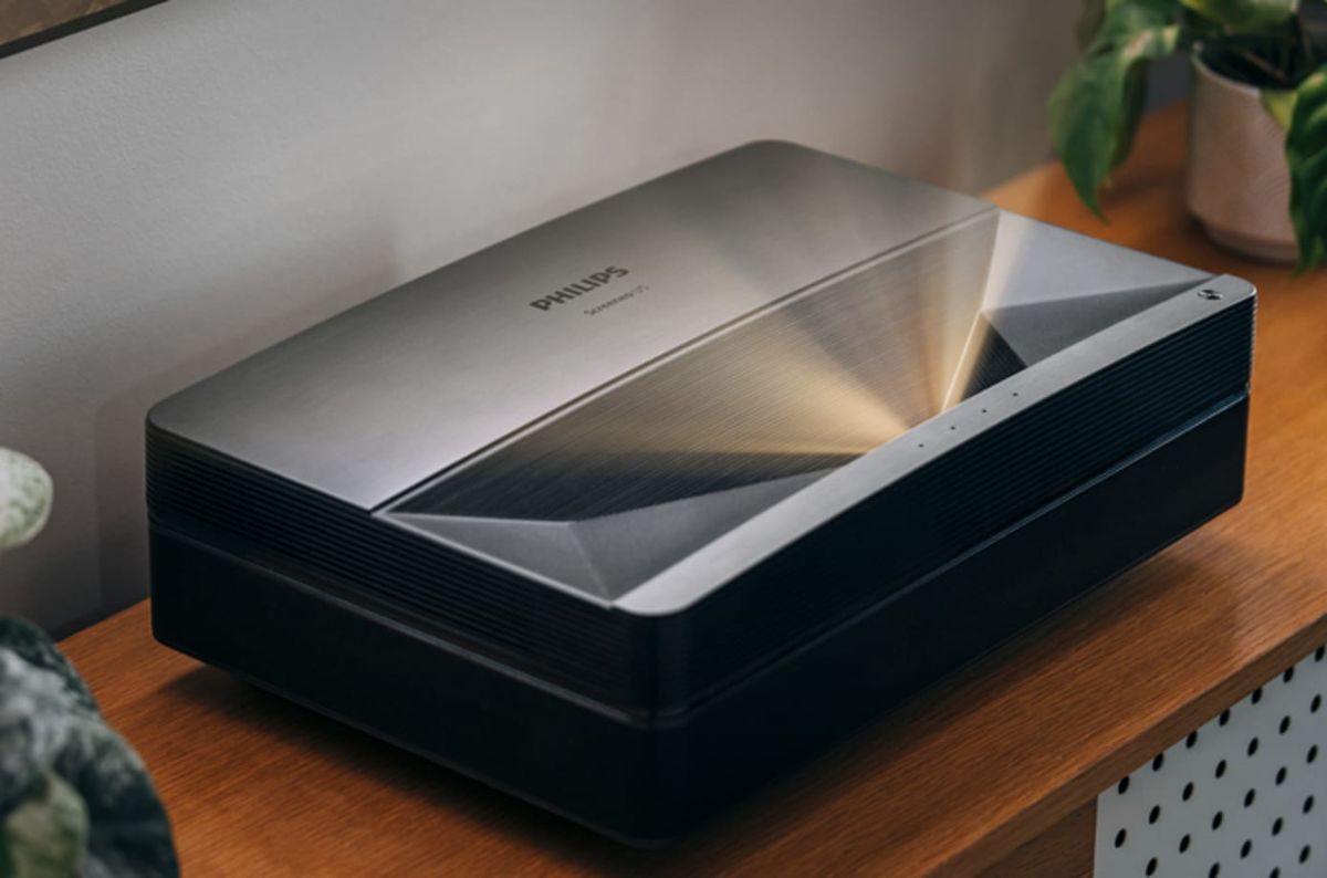 Teknologi Proyektor Ultra Short Throw 2025, Era Baru Bioskop Rumah Tanpa Ribet