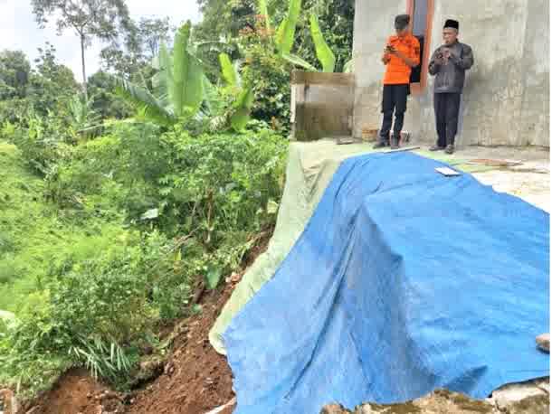 Hujan dan Angin Kencang Sabtu Sore, BPBD Catat 10 Lokasi Terdampak Bencana 