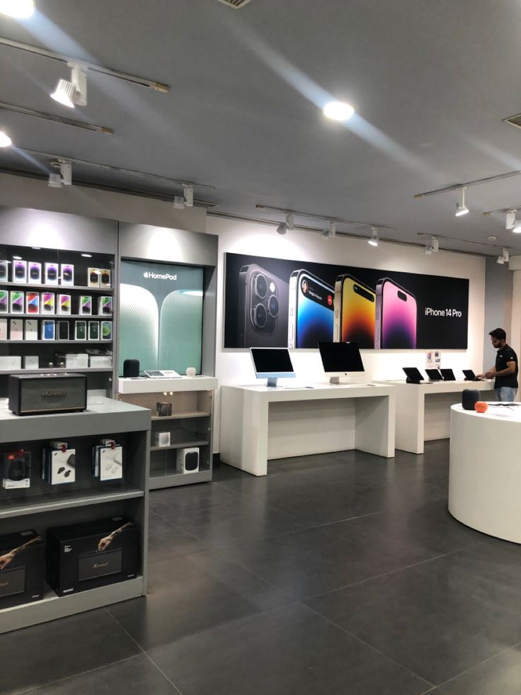 Dari Toko Resmi Sampai Grosir: Panduan Lengkap Mencari Smartphone Terbaik di Kota Cirebon