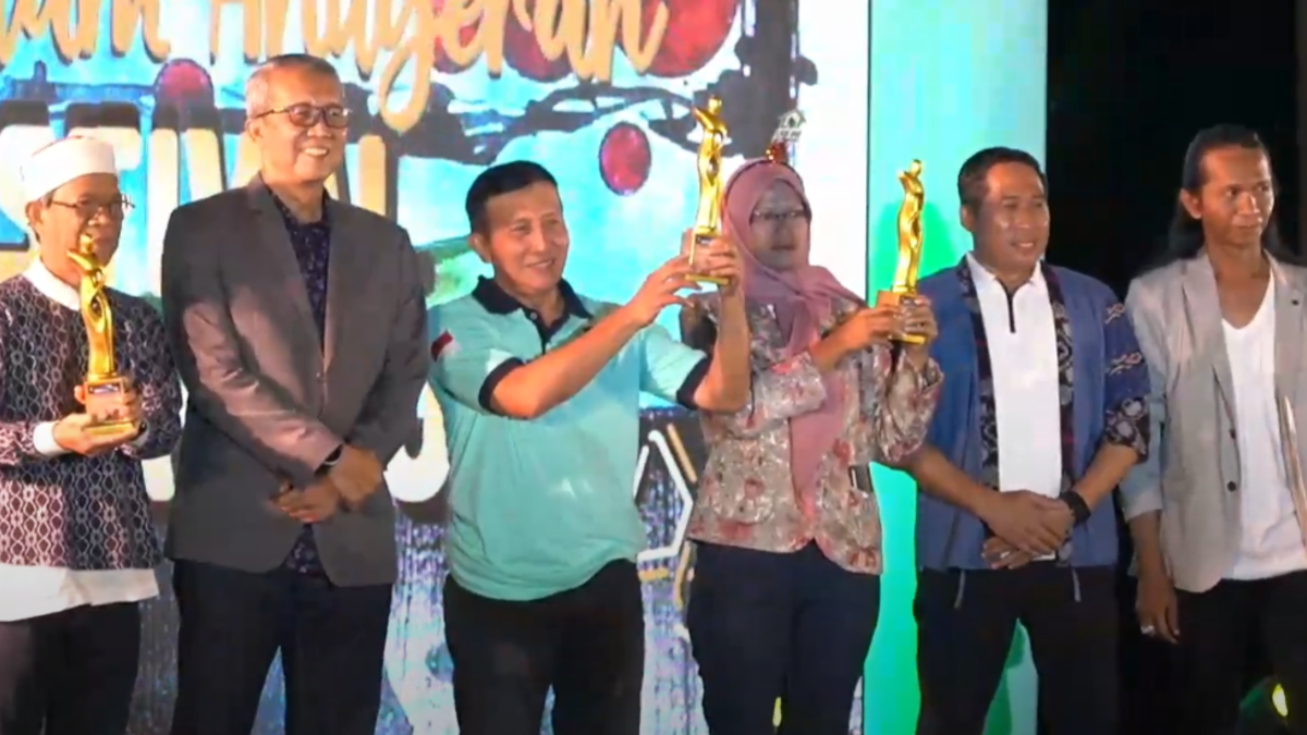 RW Daerah Kecamatan Harjamukti Sabet Banyak Penghargaan di Film Milm Kampung Cirebon 2024