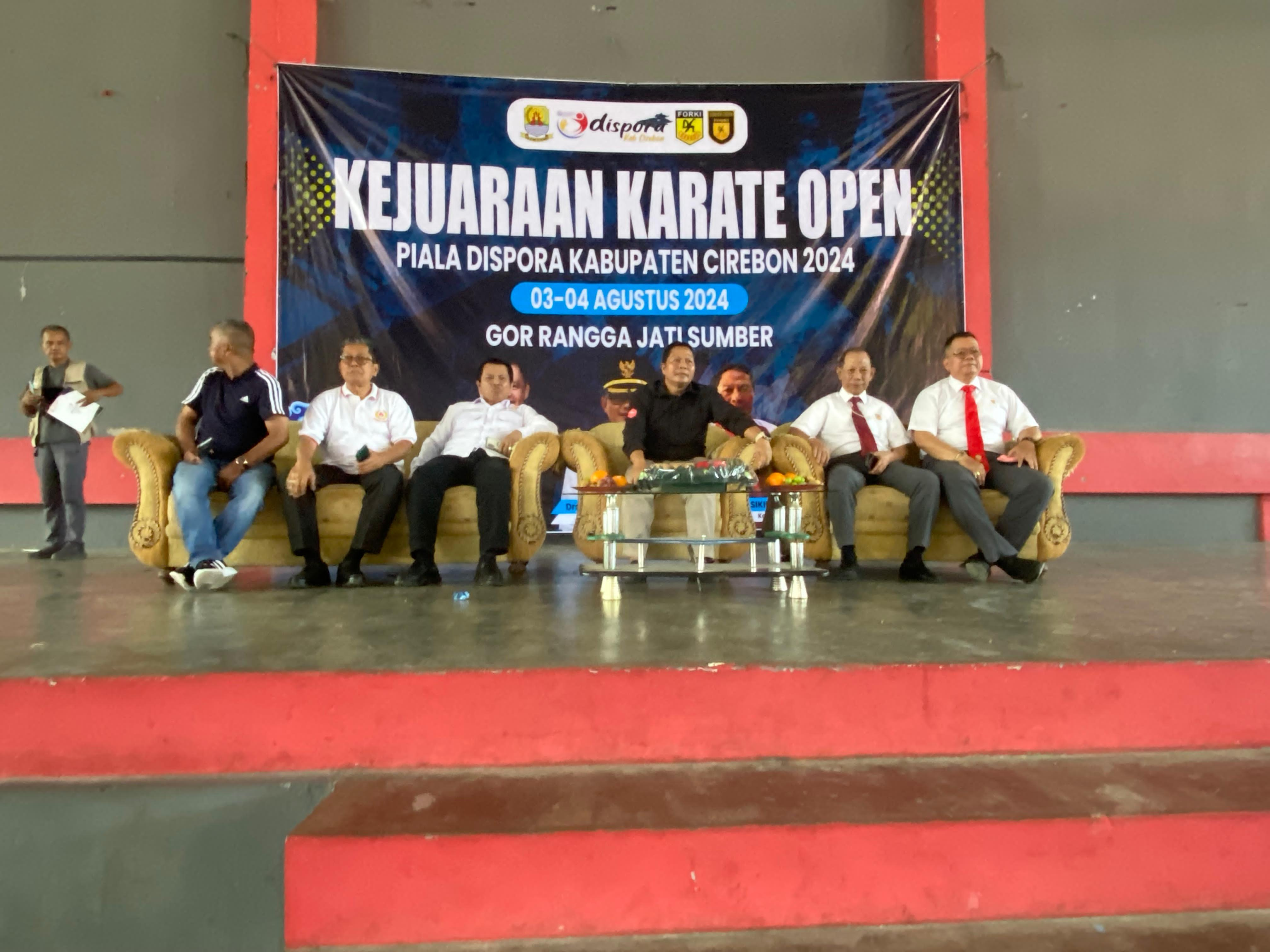 Dispora Kabupaten Cirebon Fasilitasi Prestasi Karateka