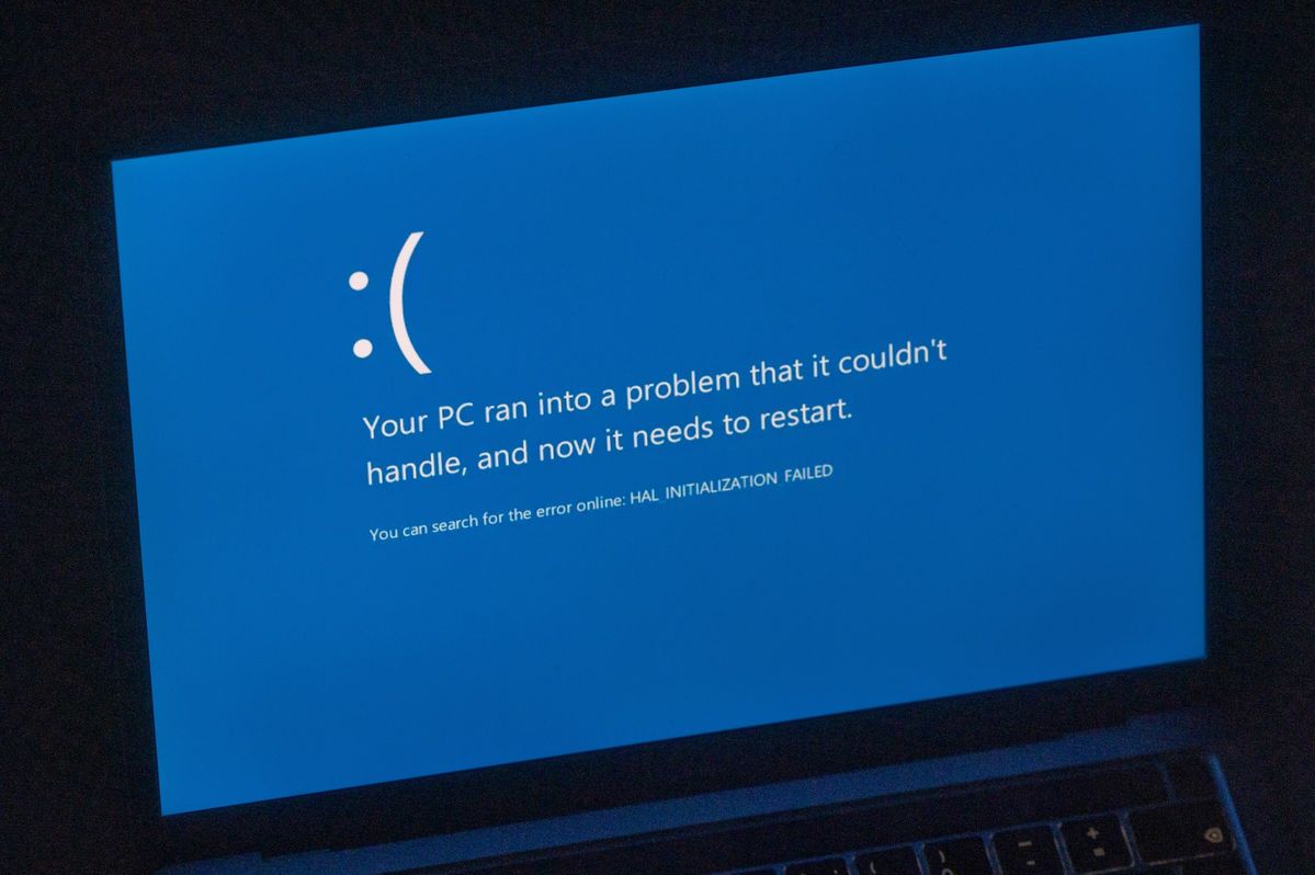 Blue Screen of Death (BSOD) di Windows: Penyebab dan Solusi