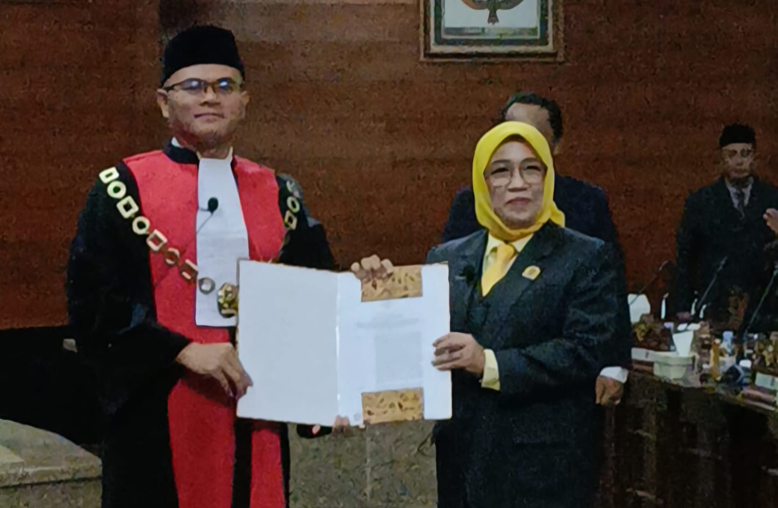 Gantikan Haryono, Nurhayati Resmi Jabat Ketua DPRD Indramayu