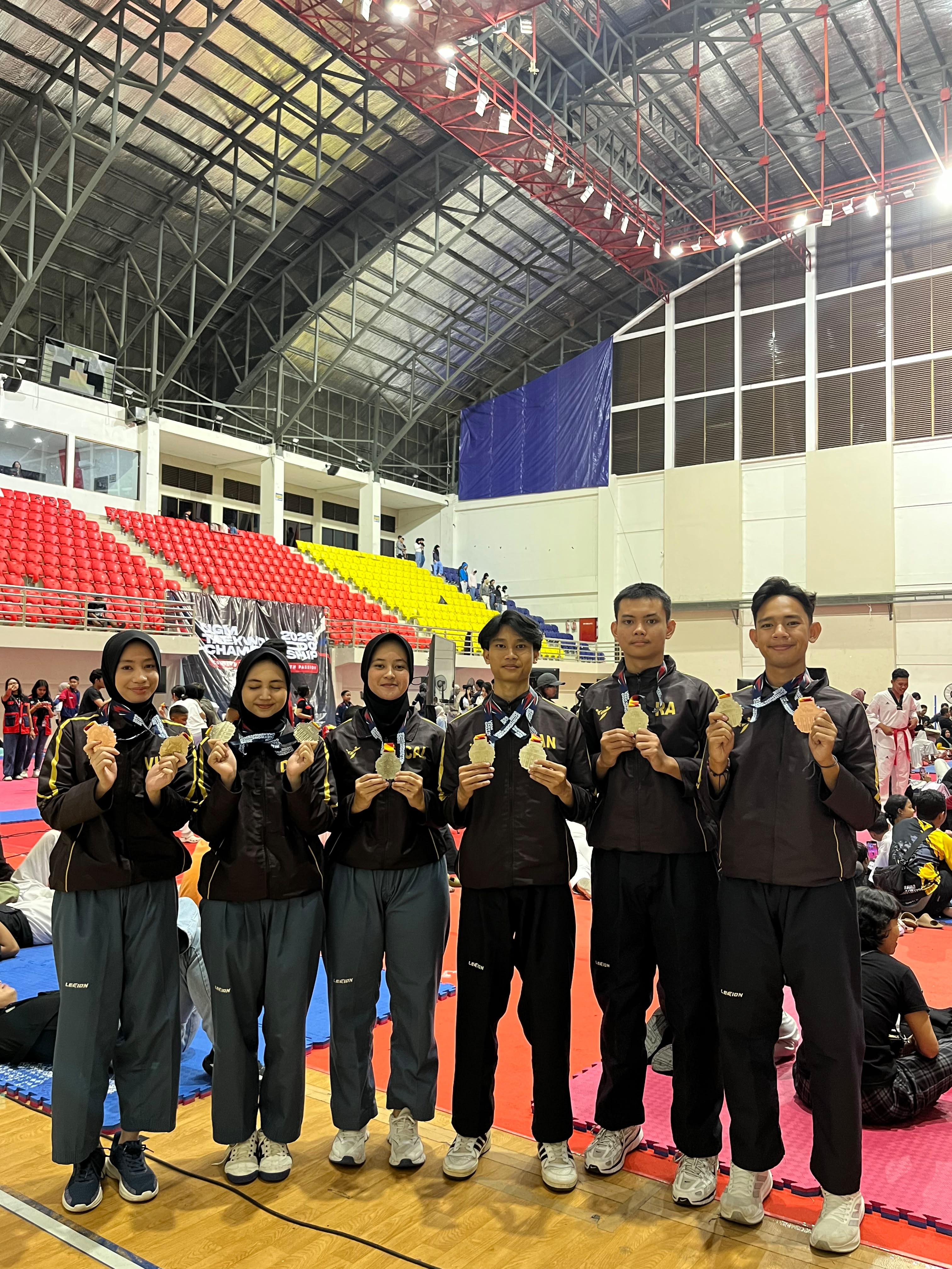 Tampil Impresif di Kejurnas UGM 2026, Atlet Taekwondo Kota Cirebon Sabet 6 Medali
