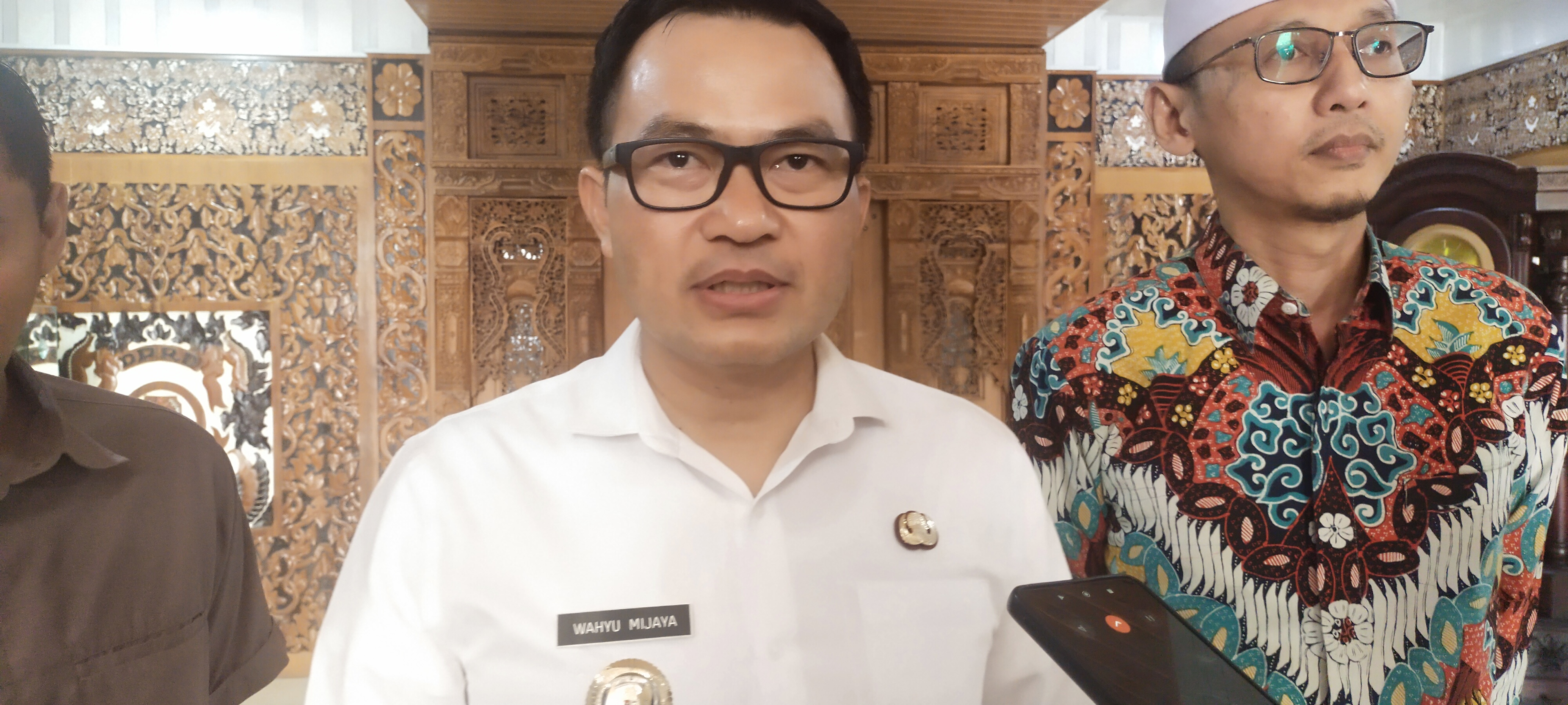 LPPD Kabupaten Cirebon Terburuk Se Jabar Jadi Tantangan Pj Bupati Cirebon