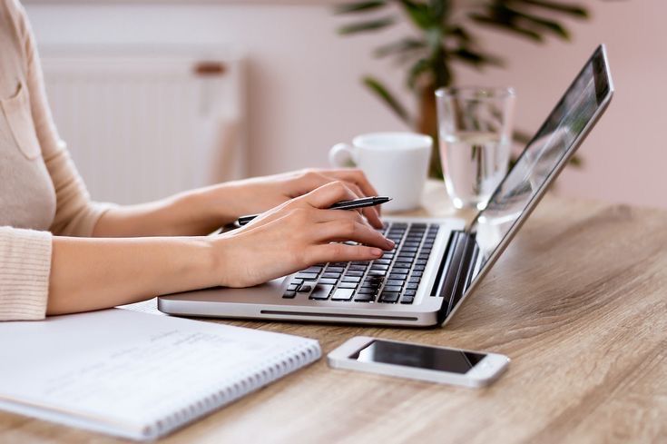 Workflow Penulis Profesional 2025: Menggabungkan Tulisan Tangan dan AI