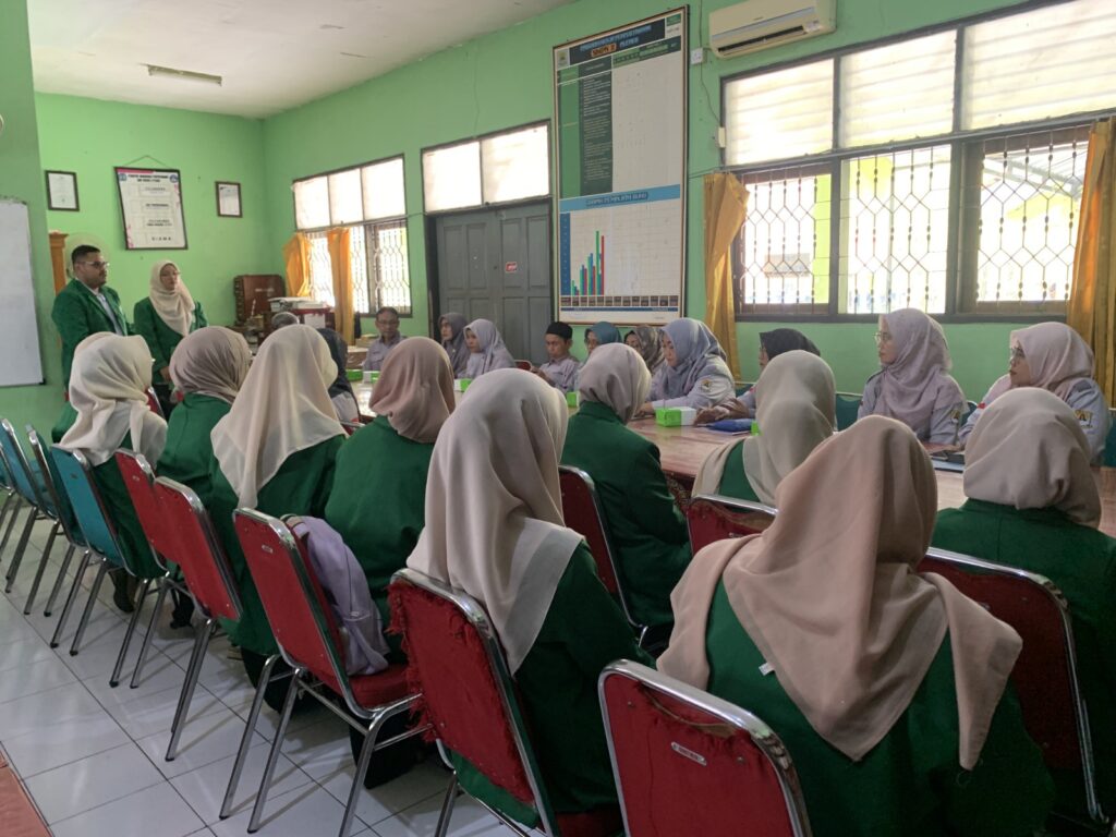 Resmi Dibuka, PLP Mahasiswa UIN Siber Cirebon Tahun 2025 Dimulai di SMP Negeri 2 Plered