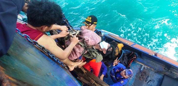 Perahu Dihempas Ombak, Pria Ini Terombang-ambing 10 Hari di Lautan