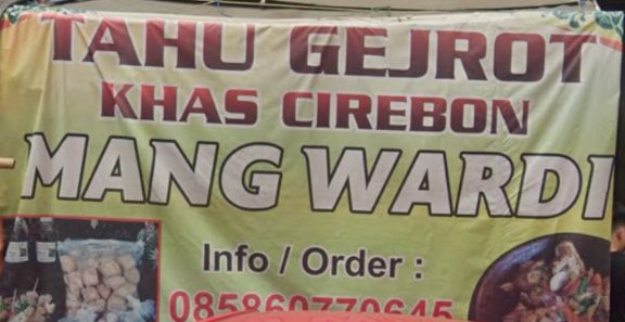 3 Rekomendasi Tahu Gejrot Enak di Cirebon, Kanoman Paling Rame!