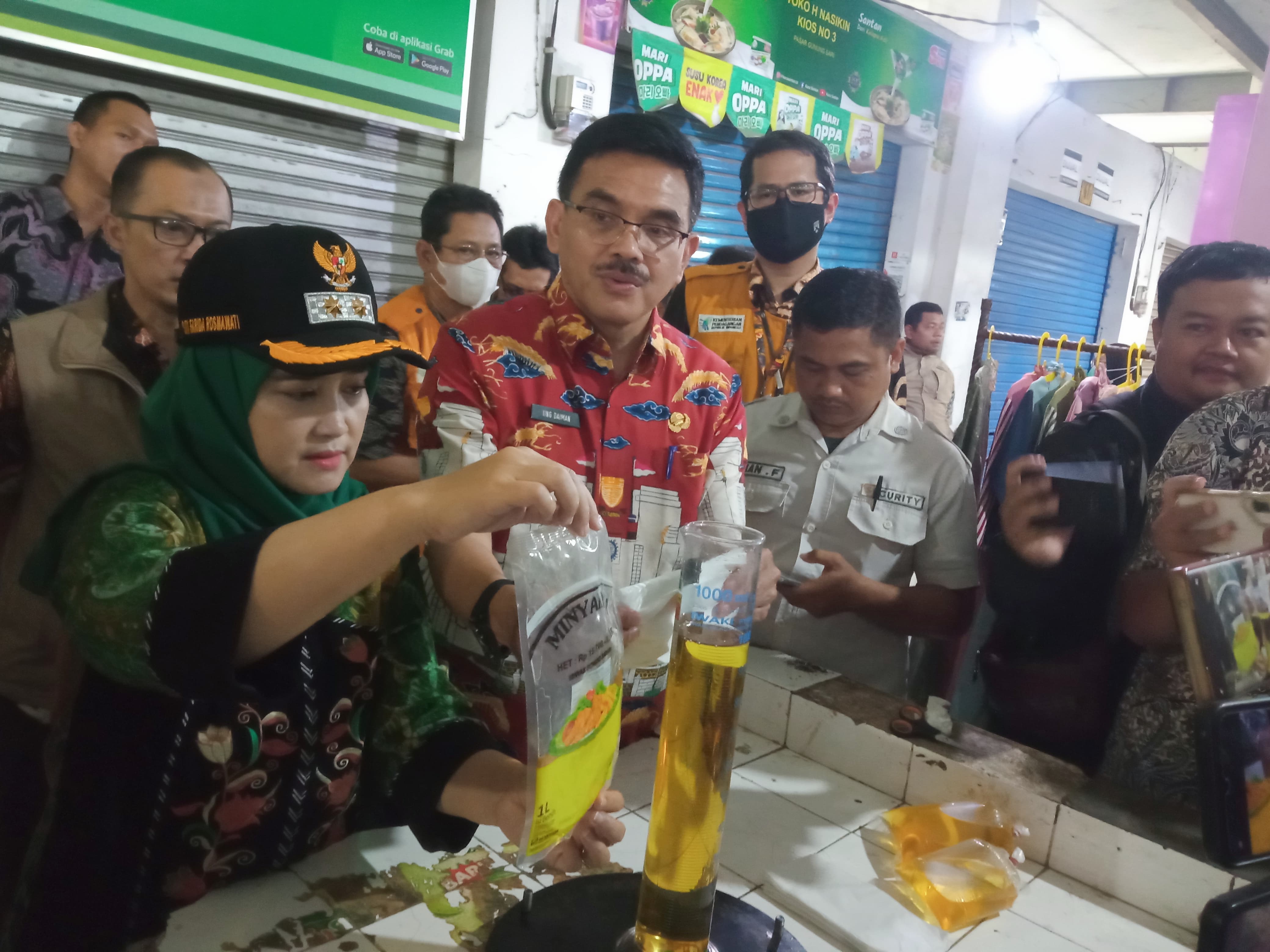 Pemerintah Kota Cirebon Lakukan Investigasi Terkait Minyak Goreng Jenis MinyaKita Berkurang Takaran