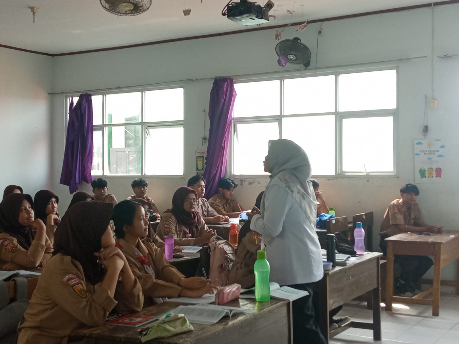 Semangat Belajar di SMA Negeri di Cirebon Terlihat Jelas meski Usai Libur Lebaran
