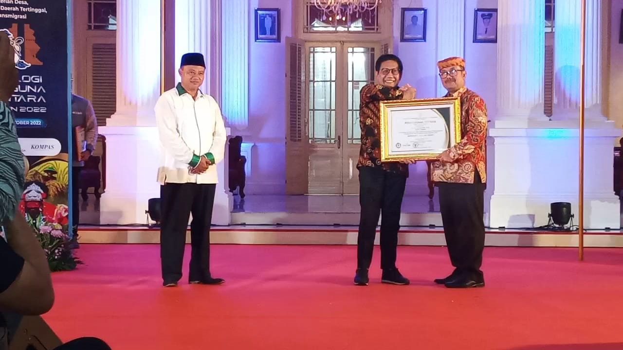 Kabupaten Cirebon Raih Penghargaan Desa Mandiri
