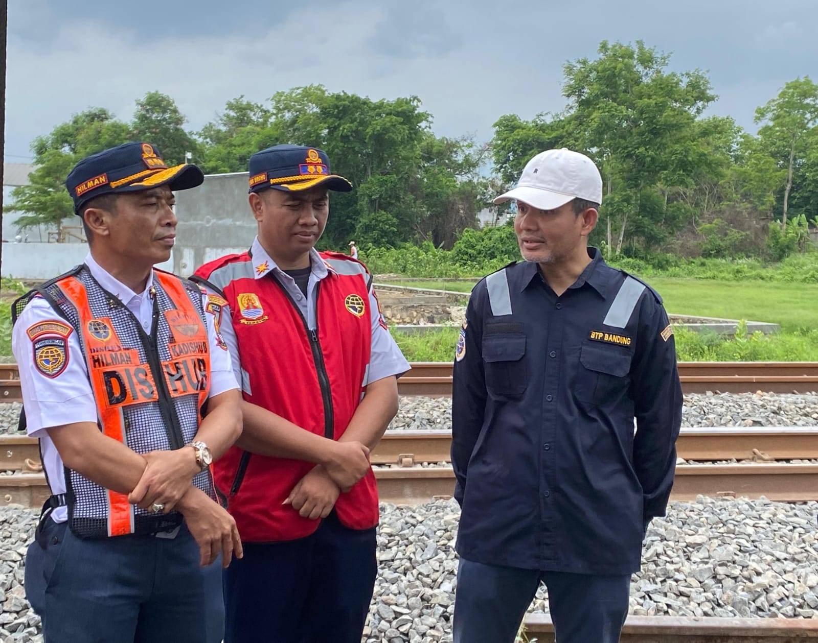 Dishub Tinjau Lokasi Kecelakaan di Perlintasan Sebidang Desa Bandengan Mundu