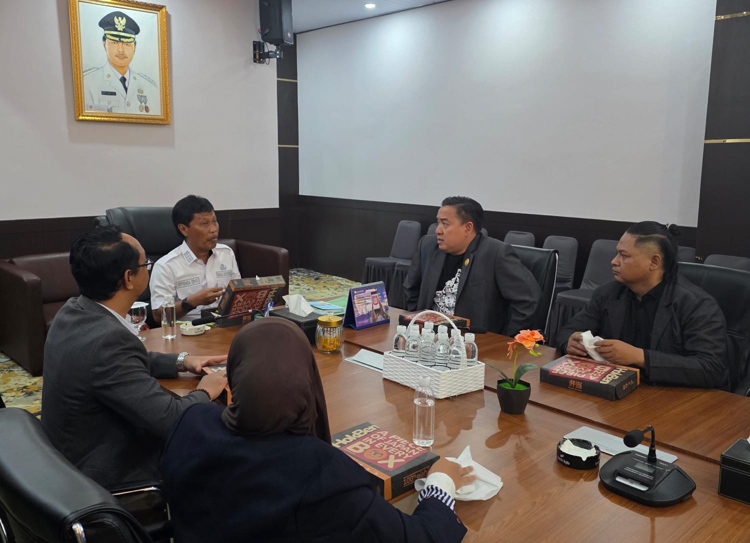 Walikota Didesak Selesaikan Polemik Jasa Hukum Pilkada