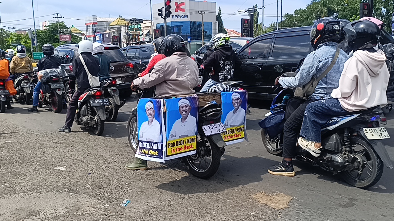 Pemudik Asal Temanggung Tempuh Perjalanan Jauh Demi Bertemu Dedi Mulyadi