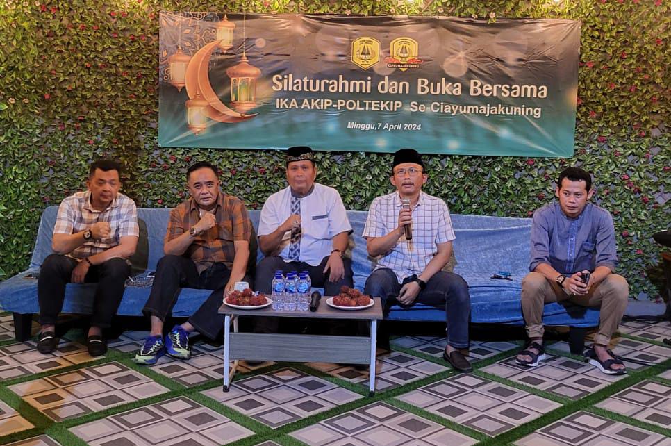 Alumnus AKIP-Poltekip Ciayumajakuning Rawat Silaturahmi dan Buka Bersama