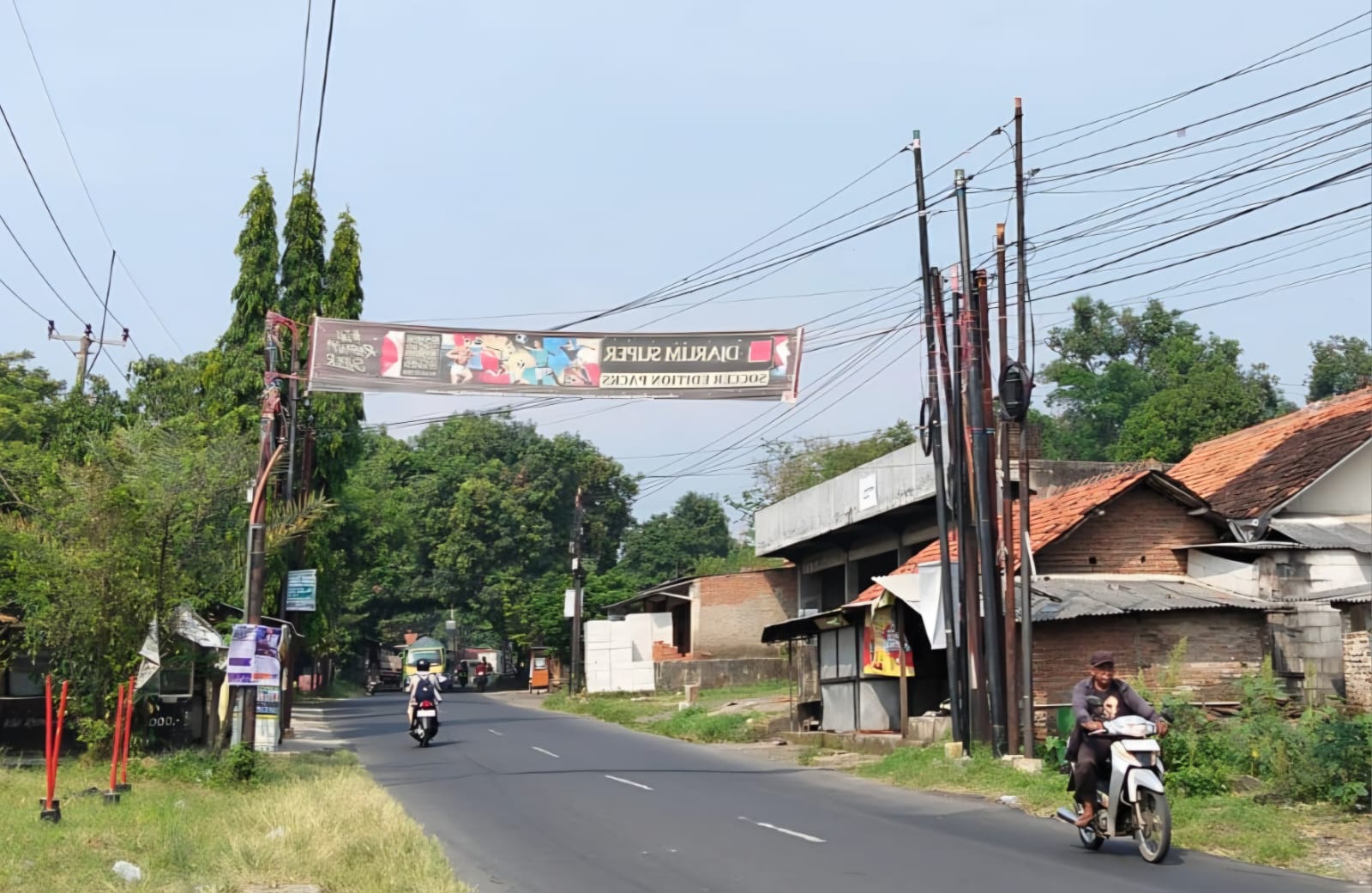 Iklan Rokok Dilarang Terpasang di Jalan Protokol dan Dekat Sekolah