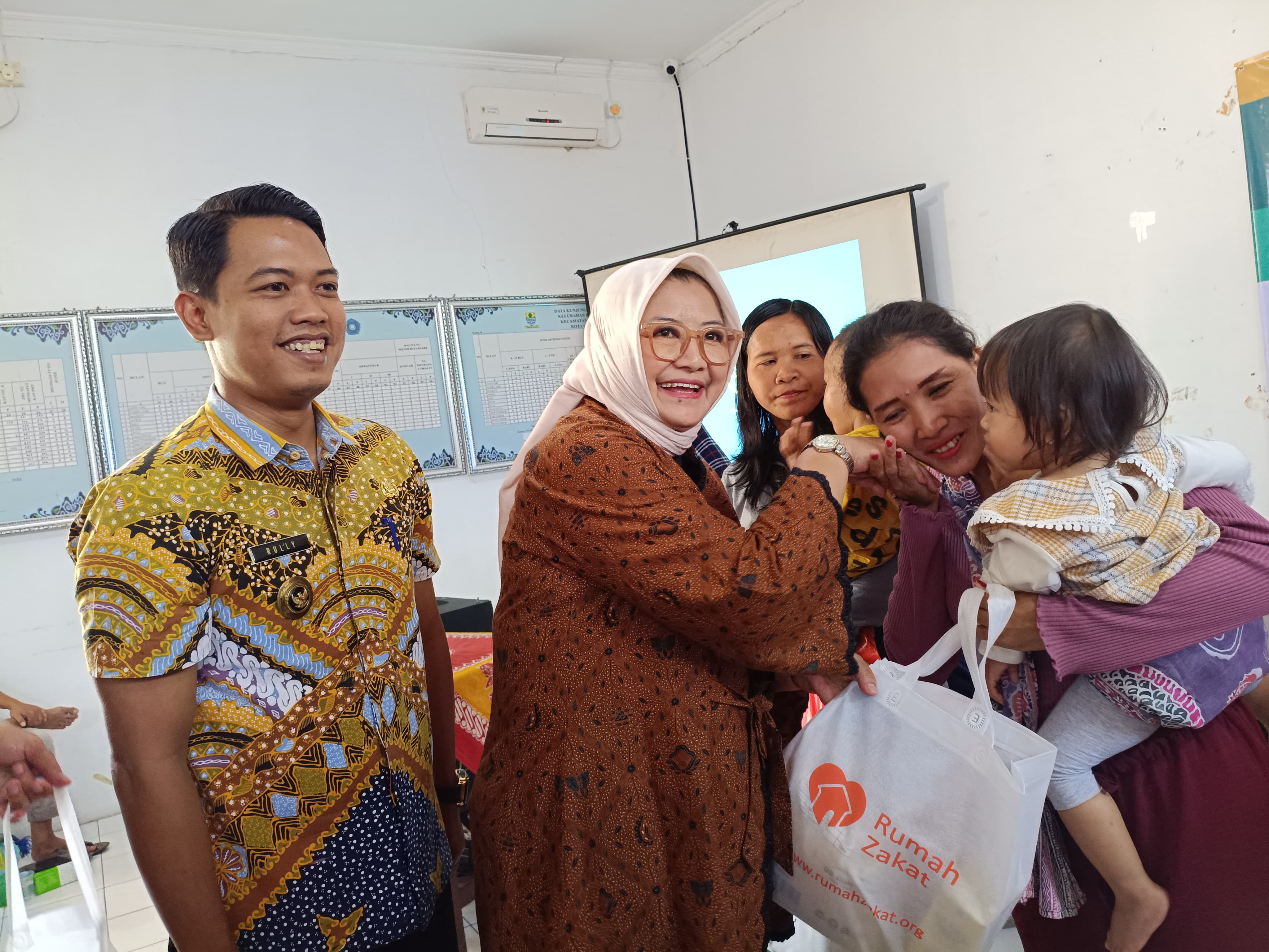 Kelurahan Kesenden Jadi Kelurahan Pertama yang Raih Zero Stunting di Kota Cirebon
