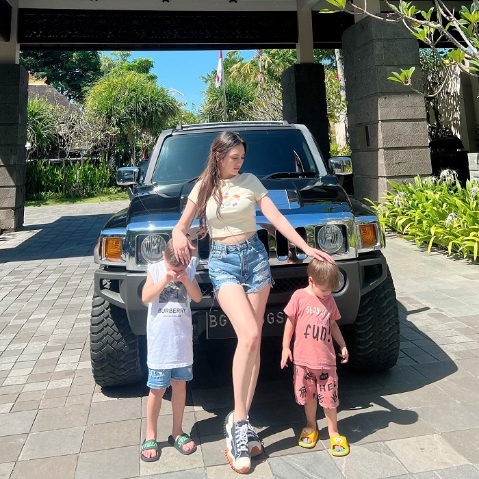 Hot Daddy Silakan Merapat ke Bali, Ada Hot Mommy yang Seperti Gadis