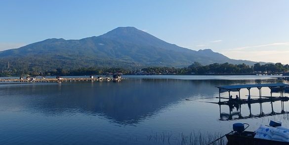 3 Rekomendasi Wisata Kuningan yang Ramah Lansia dan Tidak Bikin Capek 