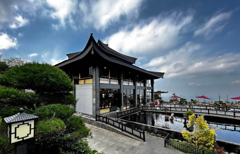 3 Tempat Wisata Ramah Lansia di Kuningan, Telaga, Rumah Makan, dan Tempat Piknik