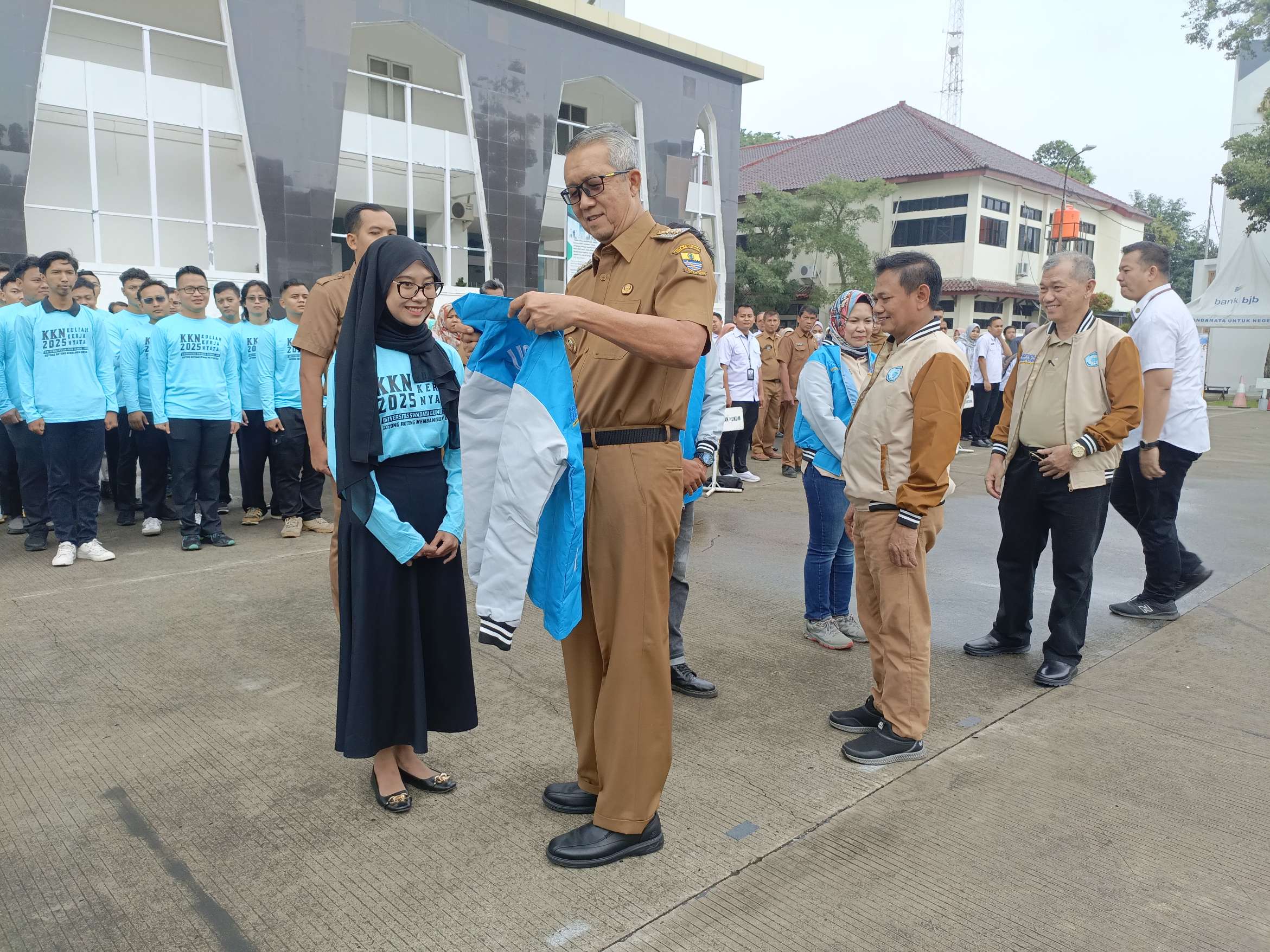 UGJ Lepas Mahasiswa KKN di Kota Cirebon