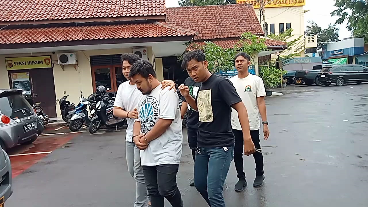 Warga Tangkap Kurir Sabu di Kampung Gambir Baru, Polisi Sita 35 Paket Narkoba