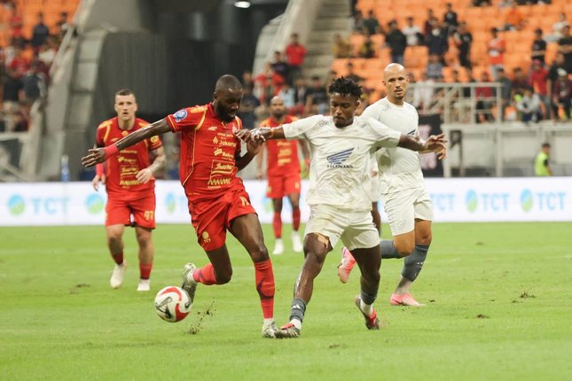 Hasil Persija Jakarta vs PSM Makassar 2-1 Gol Debut Alladine Bersama Persija Jakarta 