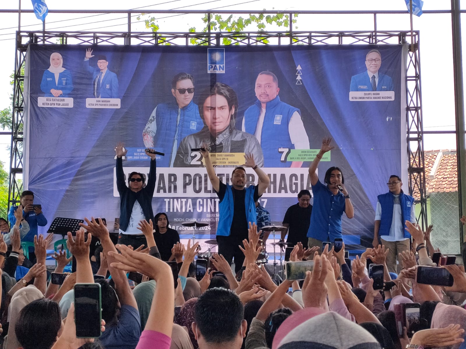Charly-Ricy-Anton Hadirkan Gebyar Politik Bahagia untuk Warga Kota Cirebon