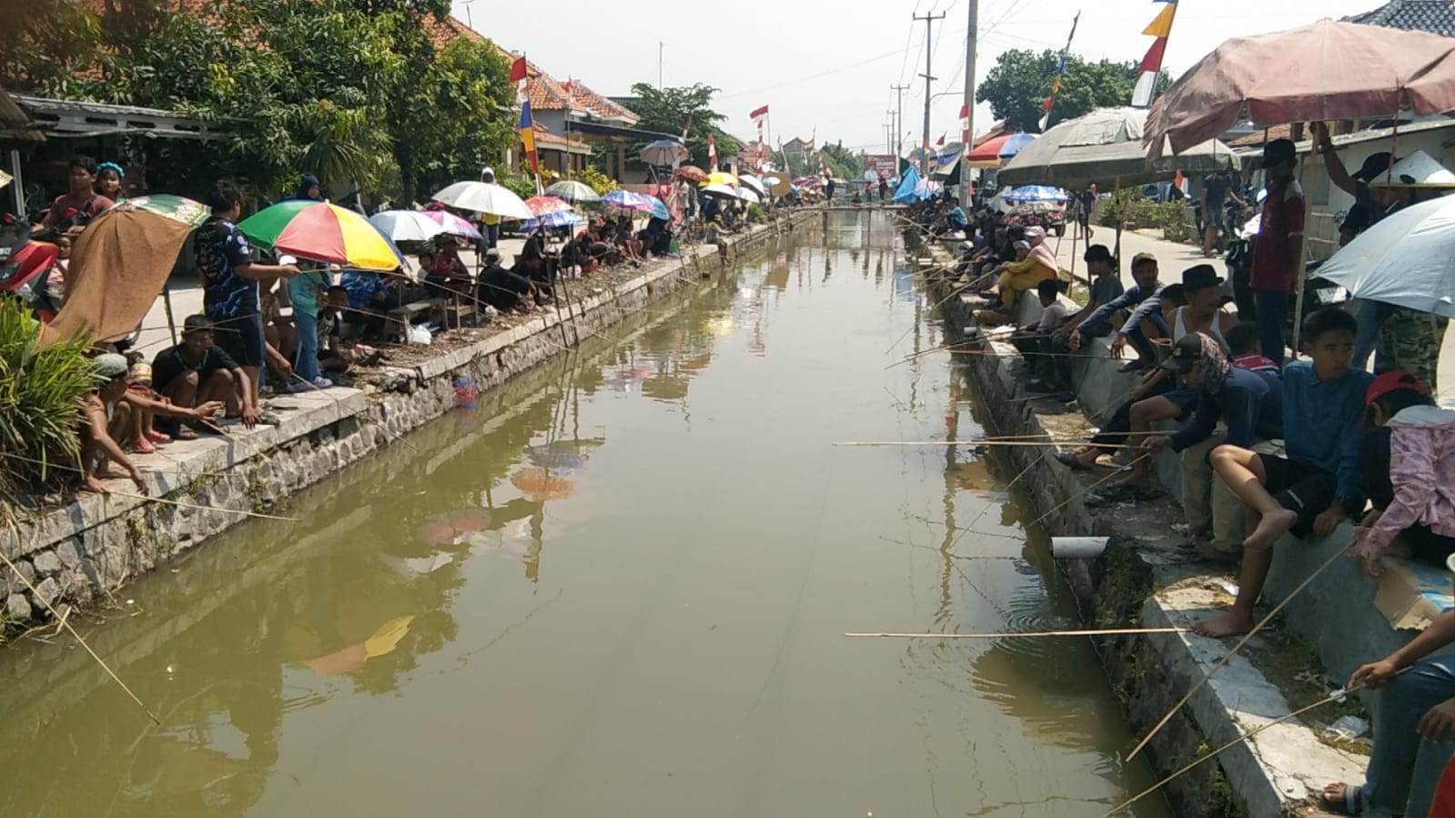 Lewat Lomba Mancing, Warga Suranenggala Kampanyekan Pentingnya Jaga Sungai