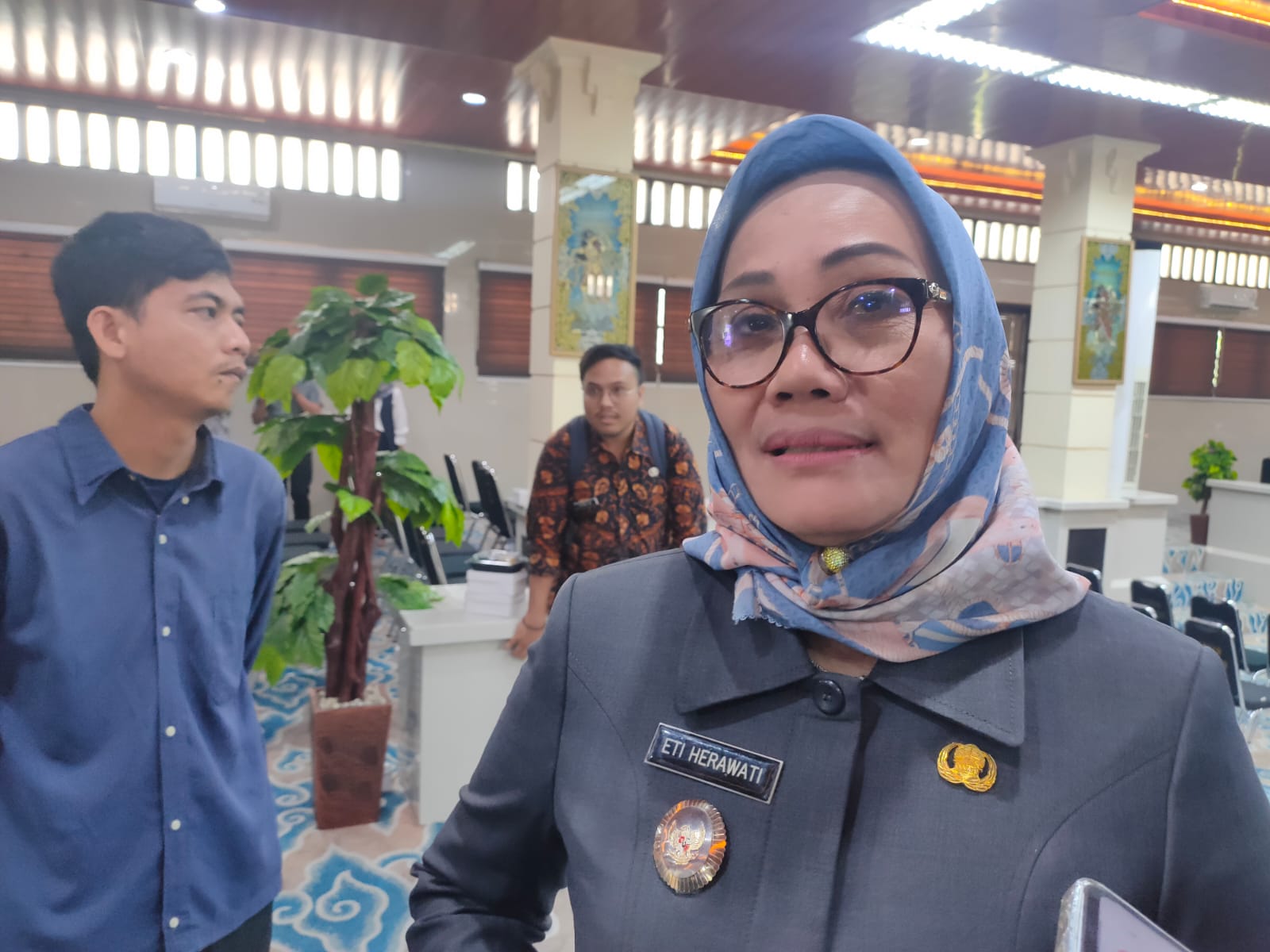 Jadi Plt Walikota Cirebon Hanya 40 Hari, Wawali Eti Herawati: Lihat Saja Nanti!