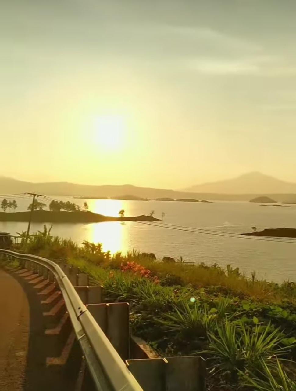 Kembali ke Alam, View Terbaik Menikmati Objek Wisata Waduk Jatigede Sumedang