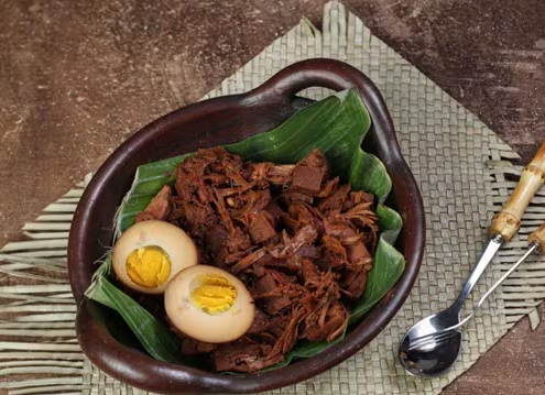 5 Makanan Khas Yogyakarta yang Wajib Anda Coba Saat Liburan Kesana