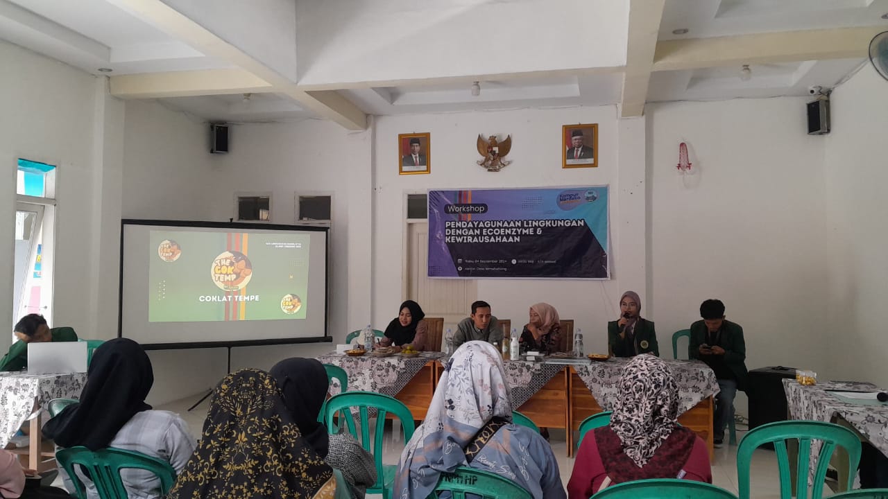 Mahasiswa KKN Gelar Workshop Pemberdayaan Lingkungan dan Inovasi UMKM