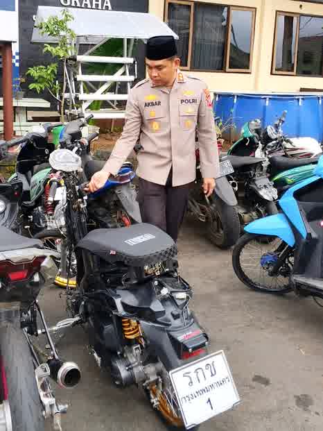 Motor  Berpelat Thailand Diamankan Satlantas Polres Kuningan