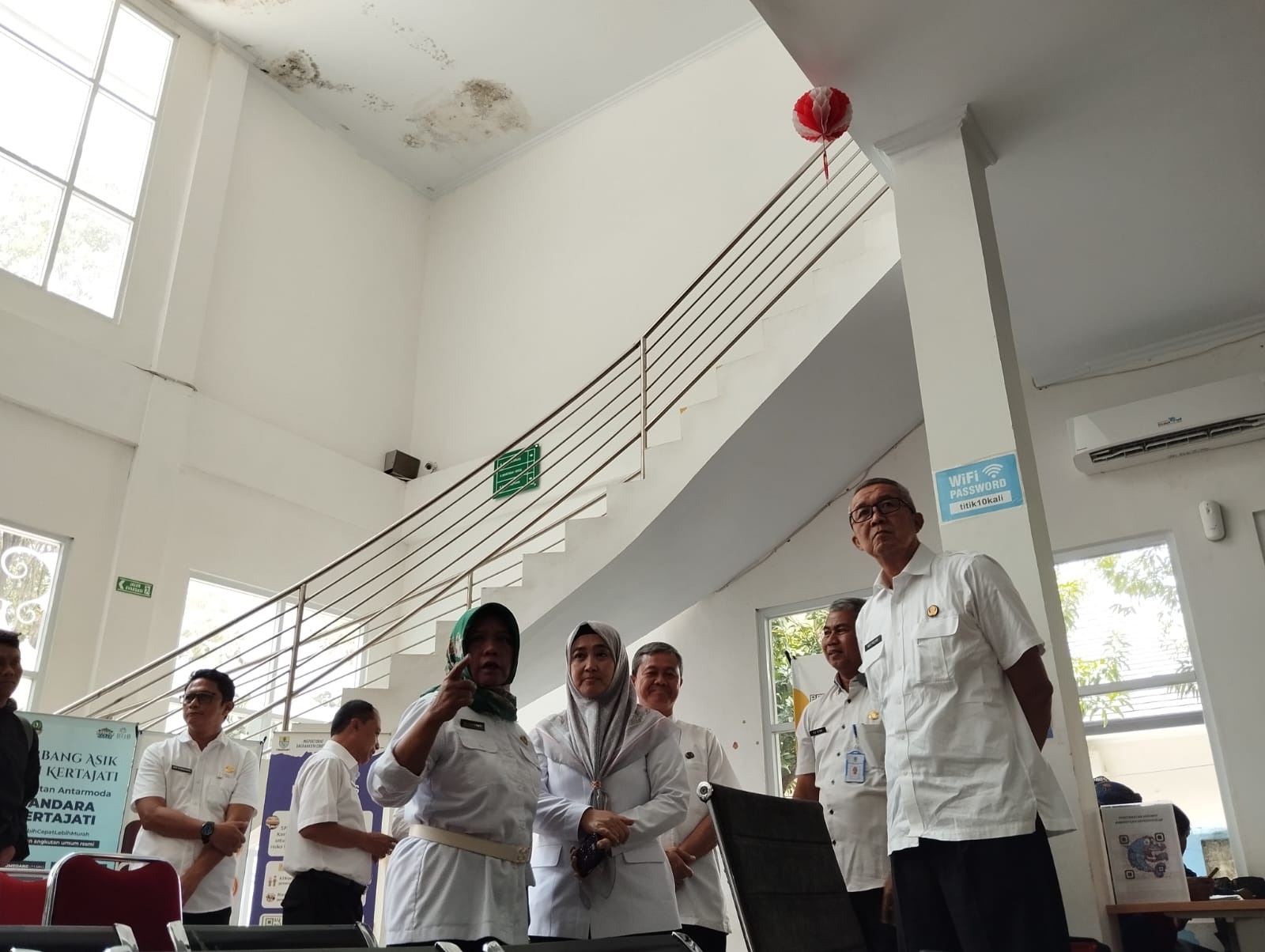 Sidak Usai Libur Lebaran, Wawali Tinjau Empat Titik Pelayanan dan Temukan 9 ASN Bolos Kerja