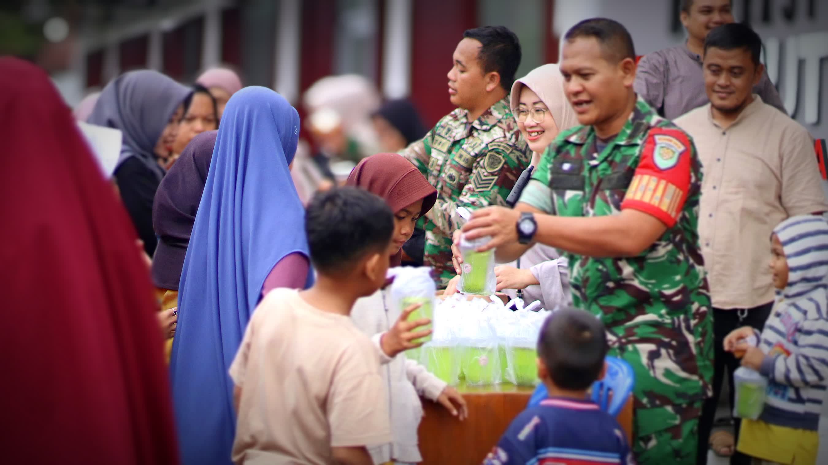 GPM Koramil Cilimus, Bantu Ringankan Beban Warga Jelang Lebaran