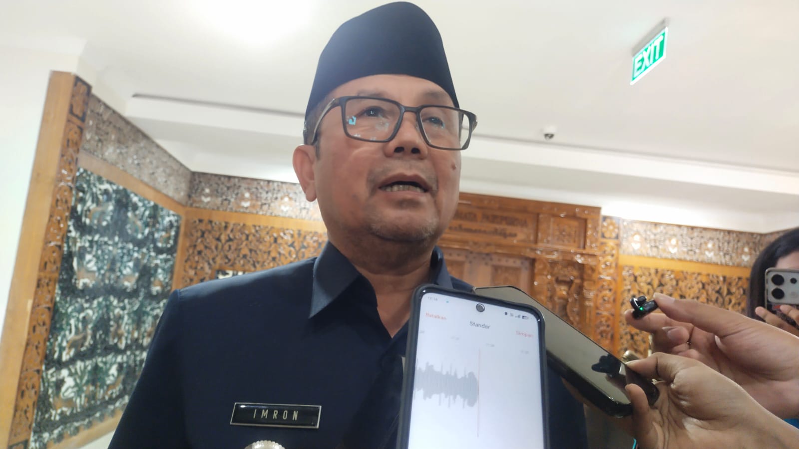 Dangdutan ASN di Tengah Efisiensi, Bupati Cirebon Sentil DPPKBP3A: “Kenapa Isun Bli Diundang?”