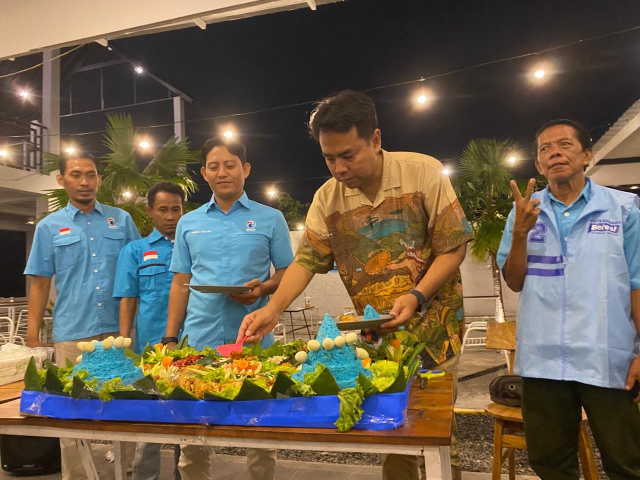 Suhendrik Ajak Kader Partai Gelora Kota Cirebon Suarakan Program Seragam Gratis