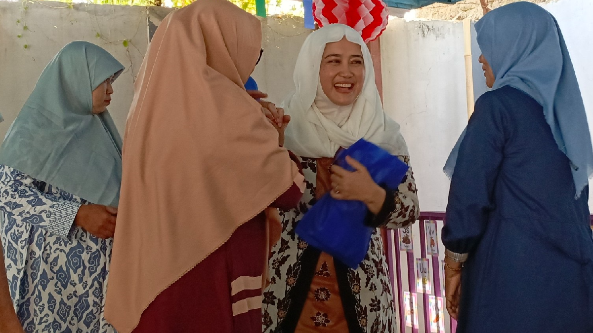 Siti Farida Calon Wakil Walikota Cirebon Temui Guru PAUD Se-Kecamatan Kesambi