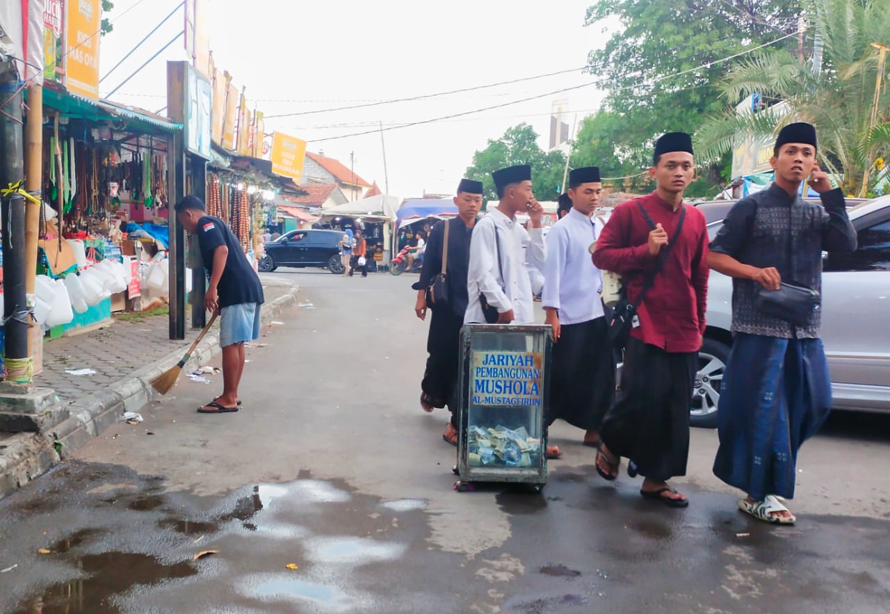 Kondisi Makam Sunan Gunung Jati Lebih Tertib Dari Peminta-minta 