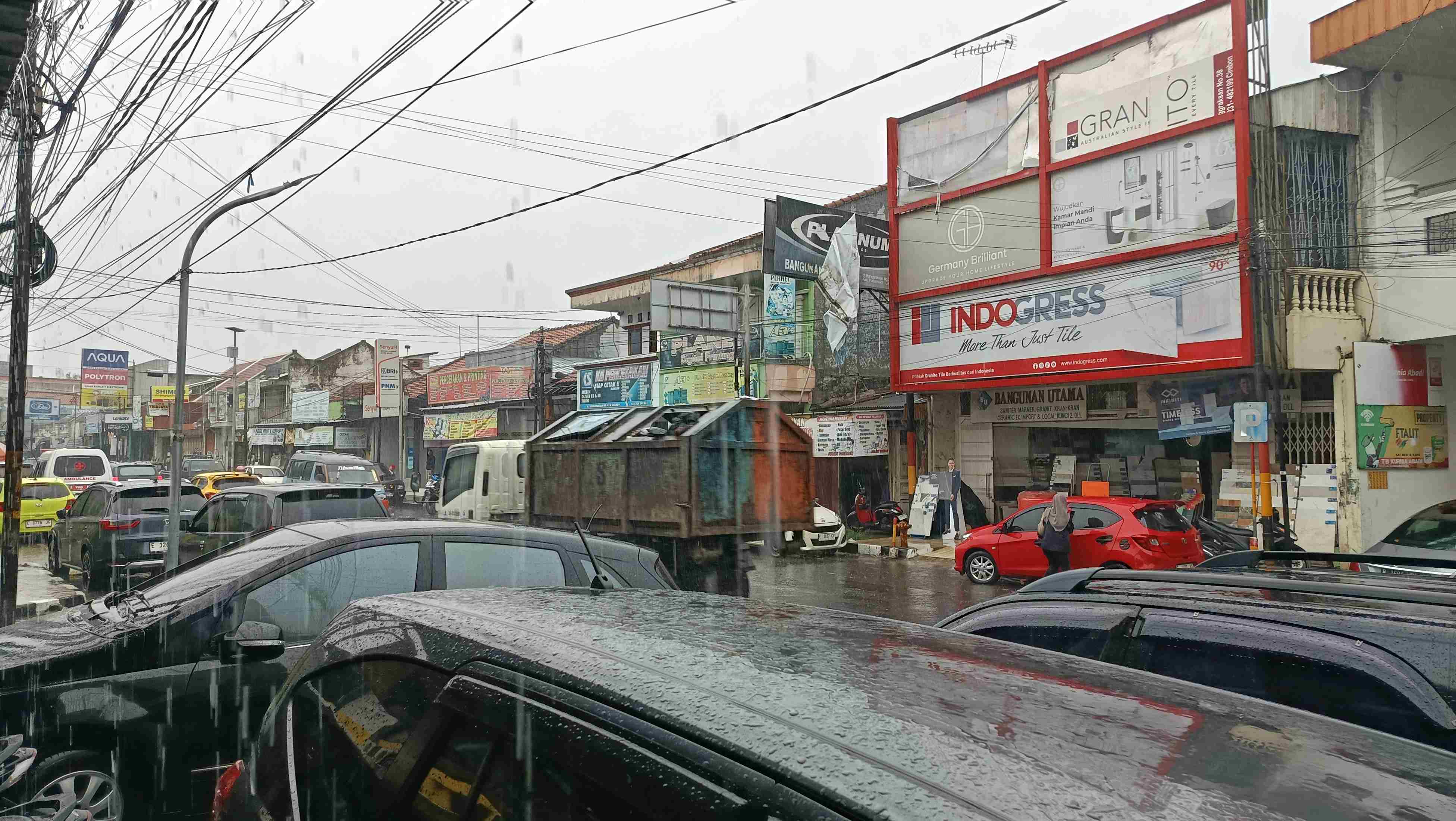 Diguyur Hujan Sejak Pagi Hari, Langganan Banjir Terpantau Aman