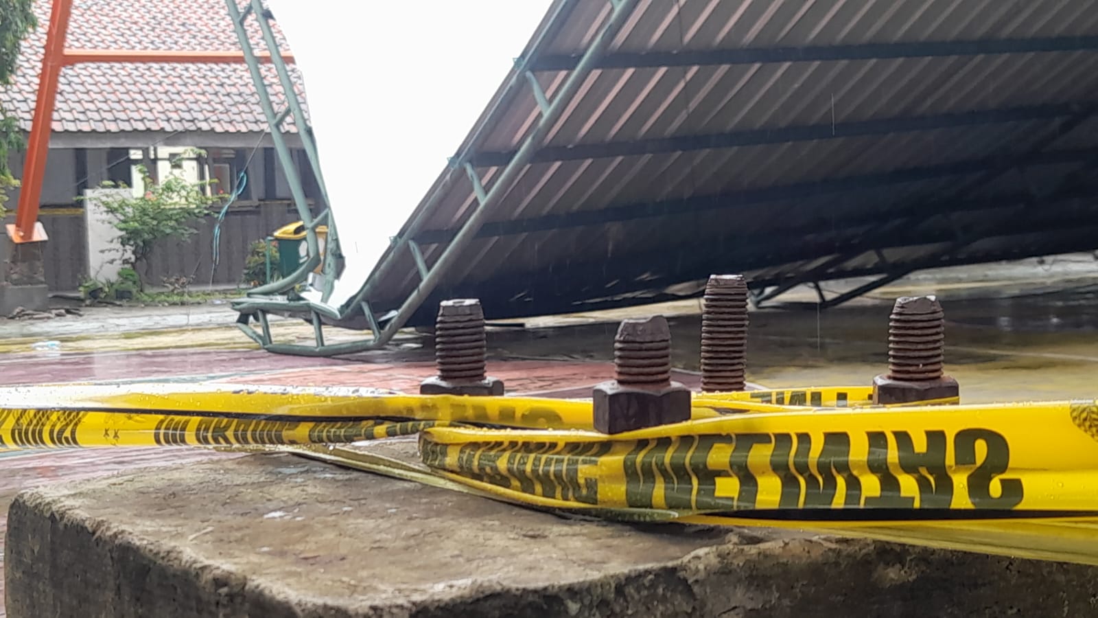 BPBD Masih Lakukan Assessment Kanopi Ambruk di SMAN 1 Susukan