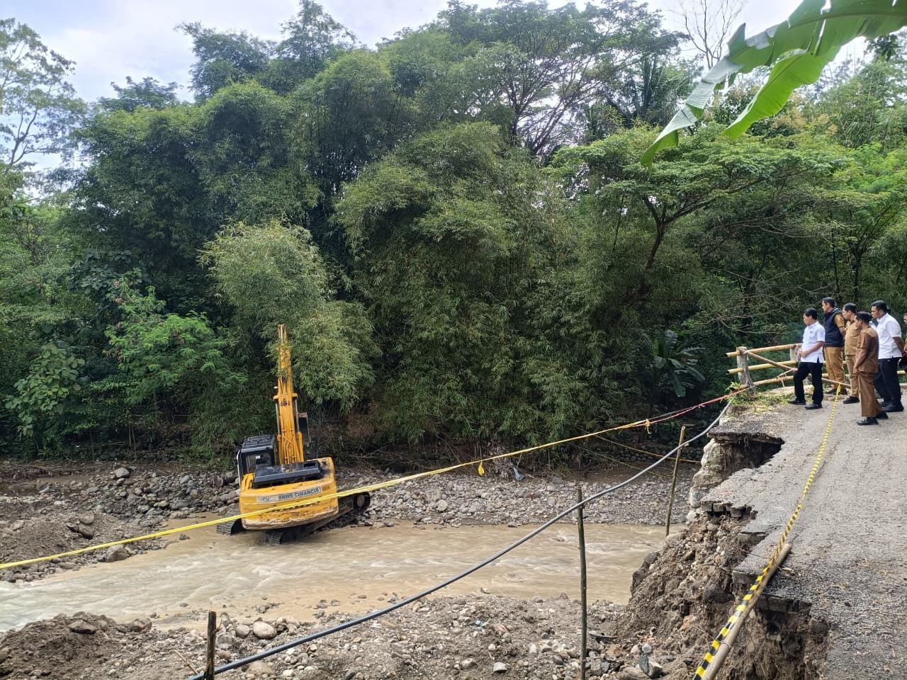 Walikota Tinjau Perbaikan Jembatan Lebak Ngok, Target Rampung Secepatnya