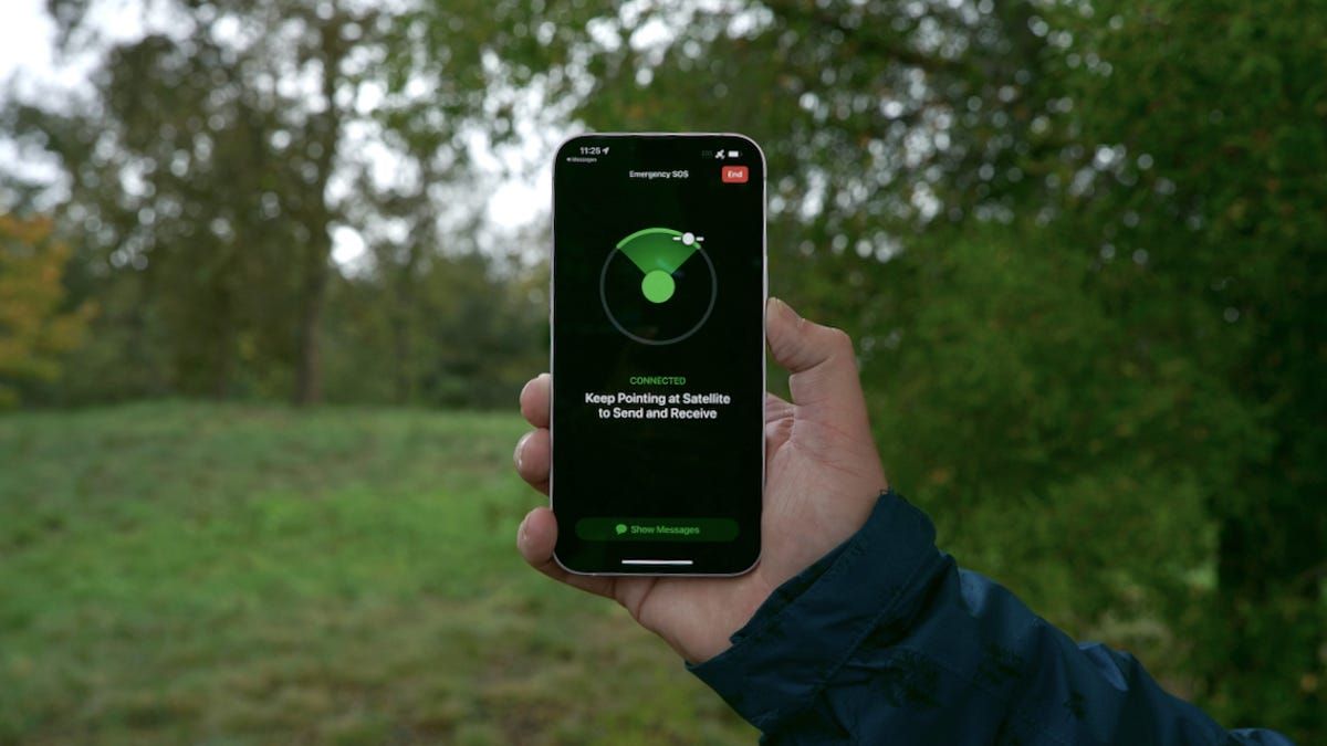 Mengenal Fitur Emergency SOS via Satelit, Apakah Smartphone Anda Memilikinya?