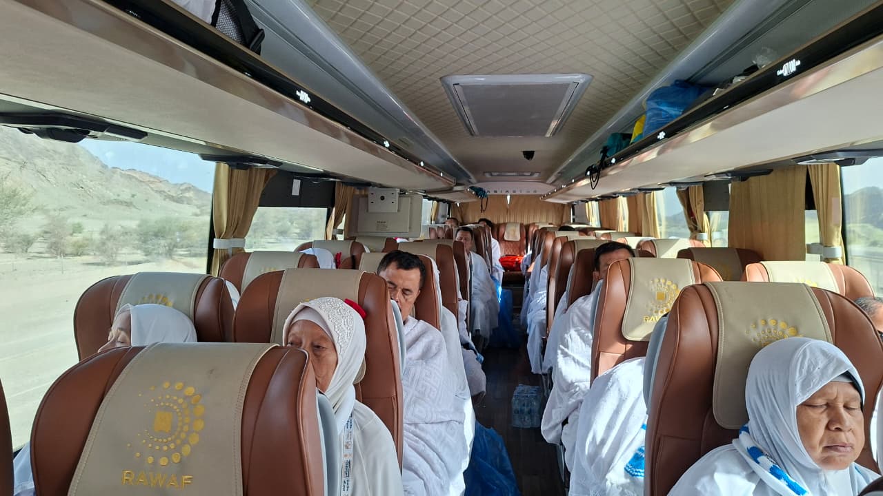 Jamaah Haji Kloter KJT 06 Majalengka Bertolak dari Madinah Menuju Mekkah