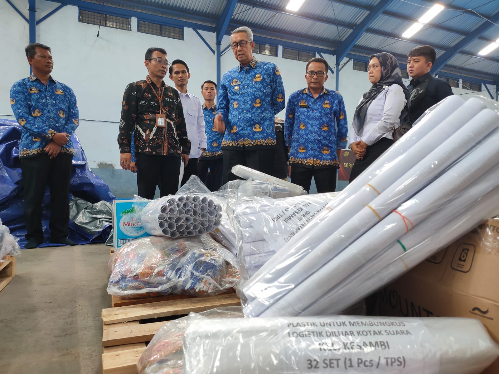 Pj Walikota Cek Logistik Pemilu di Gudang KPU, Pendistribusian Jadi Catatan, Pastikan Aman Jelang Pencoblosan